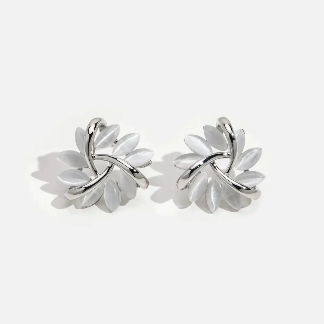 Elegant and Exquisite Opal Petal Circle Stud Earrings in Gold - Image 4